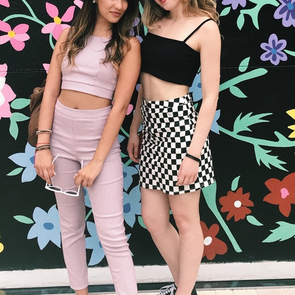 Checkered skirt - Picture 2 of 2